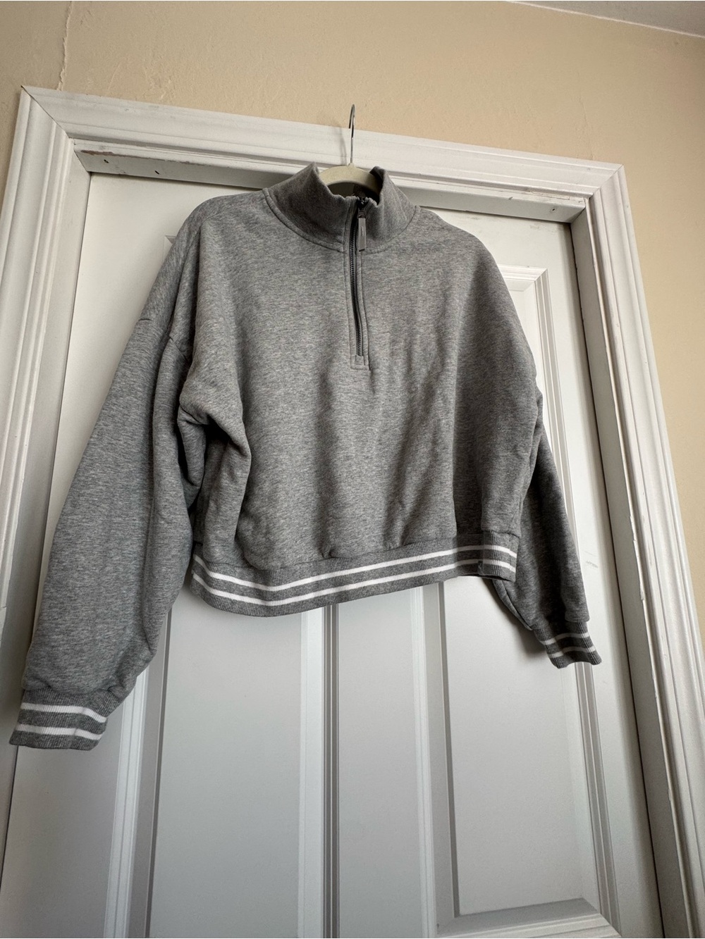 Joy Lab XL Extra Large Heathered Grey Gray White Stripe Quarter Zip Sweatshirt